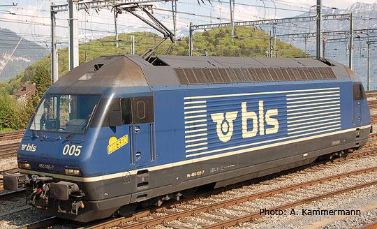 Electric Locomotive Re 465 (3-RAIL AC)<br /><a href='images/pictures/Roco/68399.jpg' target='_blank'>Full size image</a>